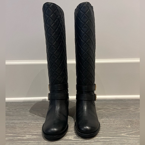 NWOT Kate Spade Sutton Quilted Riding Pull On Boots. Black/gold buckles 6 1/2 - Picture 1 of 10